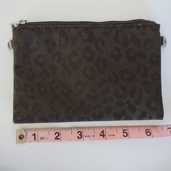 Baggallini Leopard Print Crossbody With Removable Coin Purse NWT - Picture 12 of 13